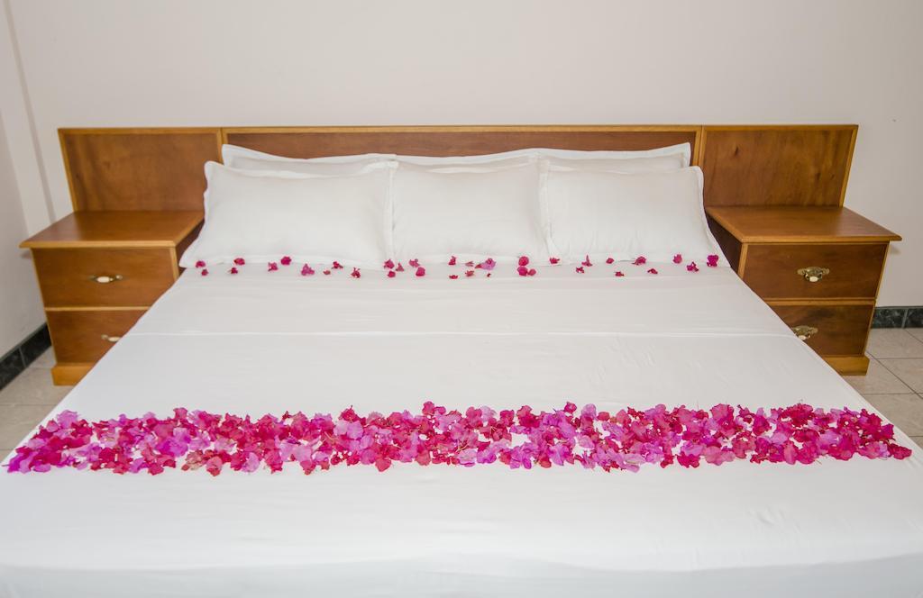 Caribbean Inn And Suites St. John's Номер фото